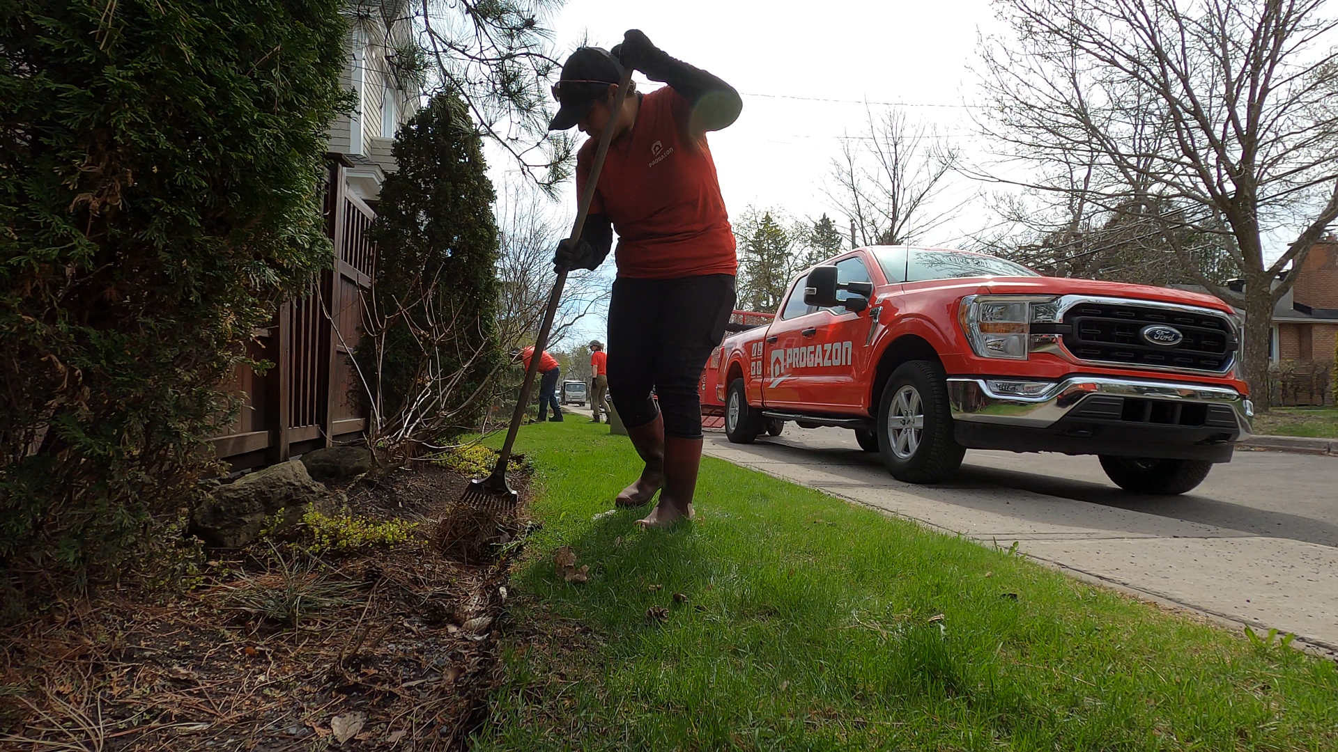 Entretien de terrain 4 saisons pour syndicats de copropriétés